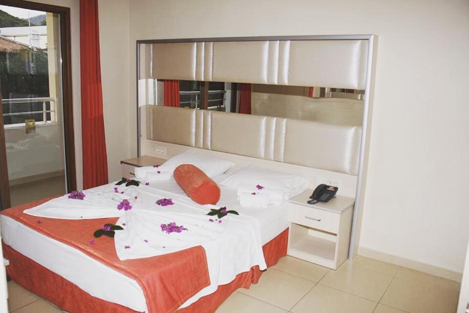 Hôtel Club Evin Marmaris à İçmeler Extérieur photo